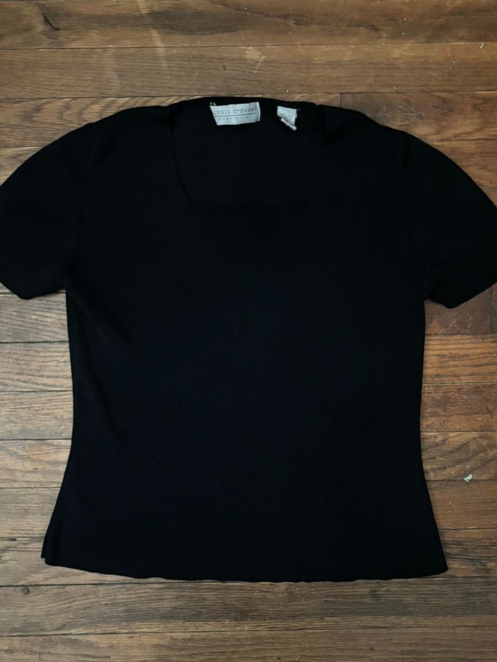 valerie stevens short sleeve top